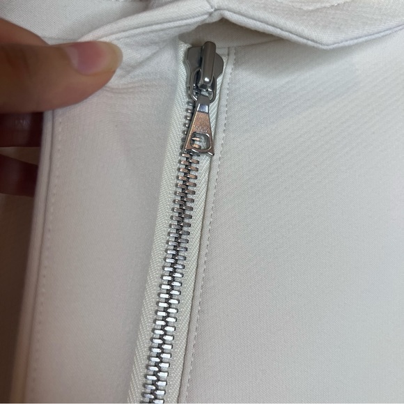 THEORY Christoris Pioneer Swing Coat in Cream. Size Medium - Picture 9 of 15